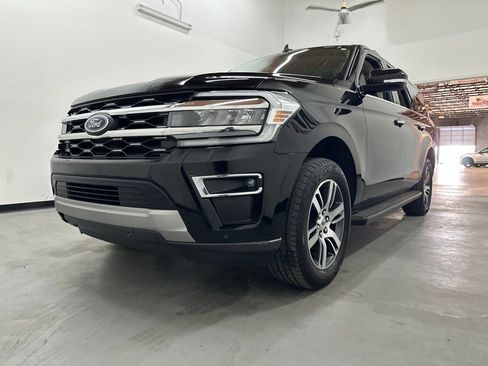 Used 2024 Ford Expedition Max Limited AWD/4WD image 19