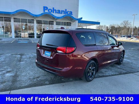 Used 2018 Chrysler Pacifica Touring Plus w/ S Appearance Package image 6