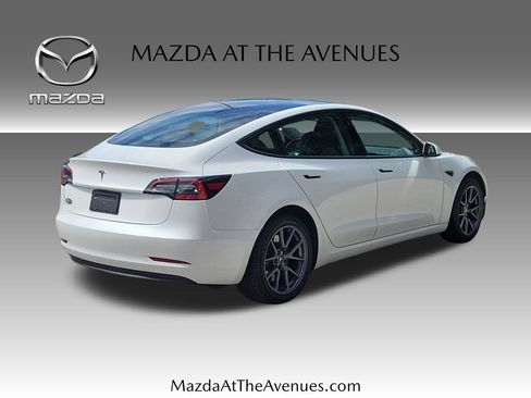 Used 2023 Tesla Model 3 Standard Range RWD image 4