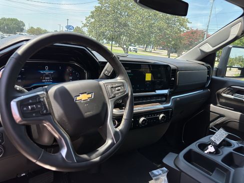 Used 2025 Chevrolet Silverado 3500 LT w/ All Star Edition AWD/4WD image 22