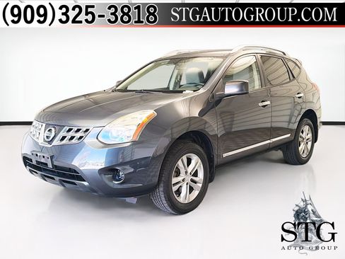 Used 2015 Nissan Rogue S w/ Convenience Package image 1