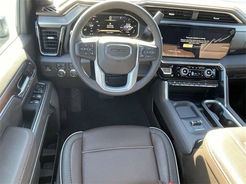 New 2026 GMC Sierra 3500 Denali w/ Denali Reserve Package image 11