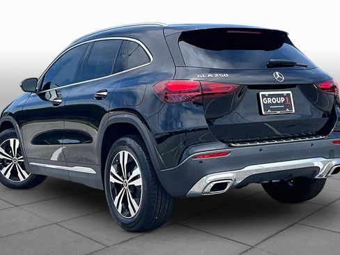 Used 2025 Mercedes-Benz GLA 250 image 22