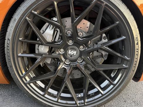 Used 2014 Audi R8 V8 w/ Ceramic Brake Package AWD/4WD image 15