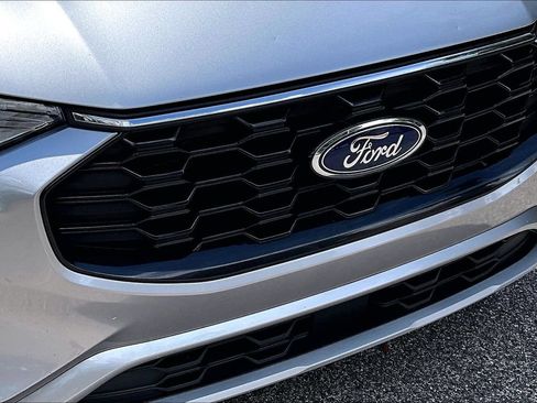 Used 2023 Ford Escape ST-Line w/ Tech Pack #1 AWD/4WD image 33