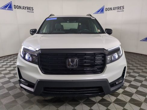 Certified 2024 Honda Passport Black Edition image 12