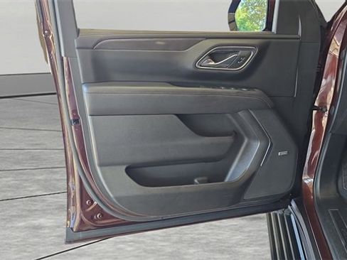 Used 2023 GMC Yukon AT4 w/ AT4 Premium Package image 27