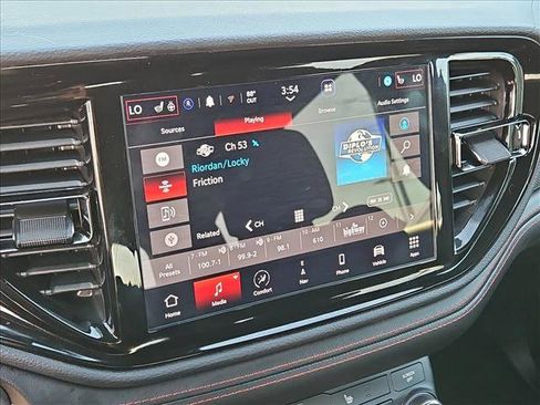Used 2025 Dodge Durango GT w/ Blacktop Package RWD image 15