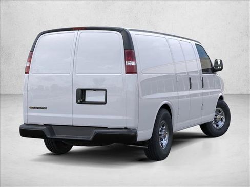 New 2026 Chevrolet Express 3500 w/ Driver Convenience Package RWD image 5