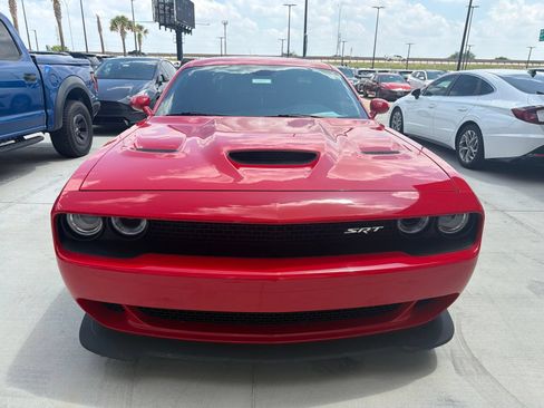 Used 2015 Dodge Challenger SRT Hellcat RWD image 2