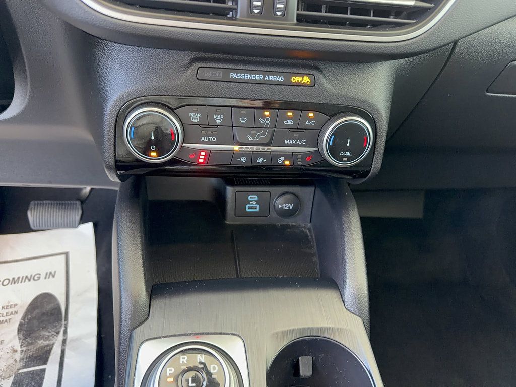 Certified 2022 Ford Escape SEL w/ SEL Stealth AWD Package image 22