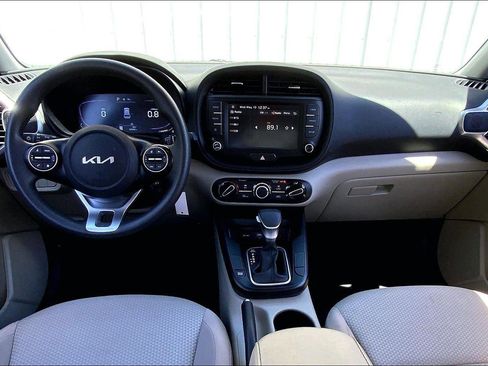 Used 2023 Kia Soul LX w/ Option Group 015 FWD image 12