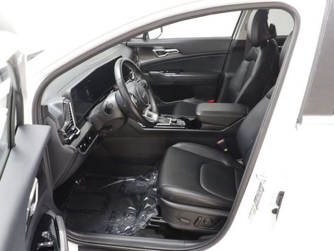 Used 2024 Kia Sportage EX FWD image 6