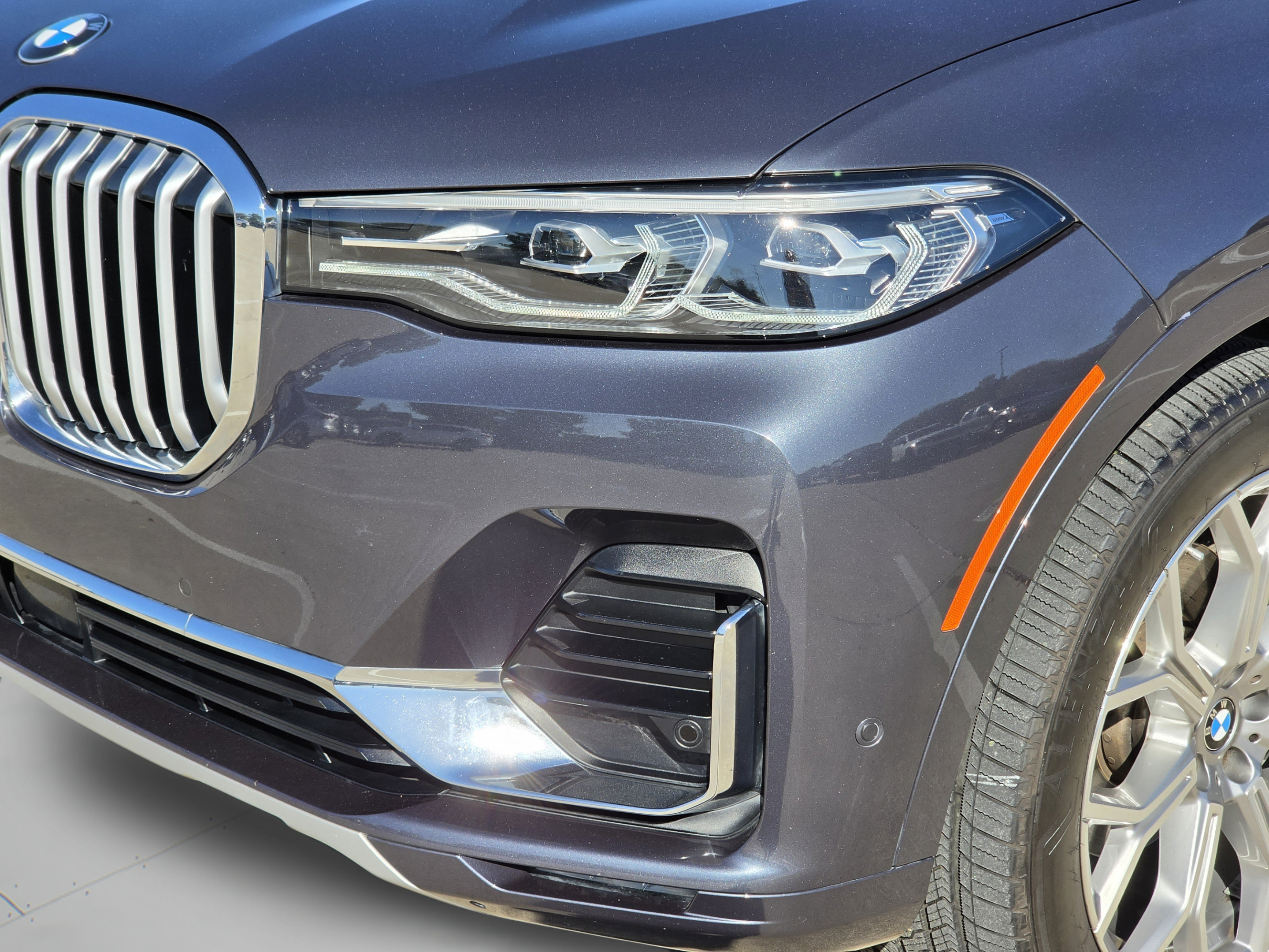 Used 2021 BMW X7 xDrive40i w/ Premium Package AWD/4WD image 36