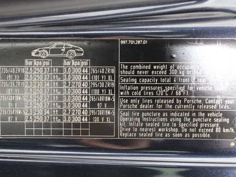 Used 2005 Porsche 911 Carrera image 36