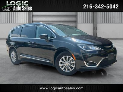Used 2017 Chrysler Pacifica Touring-L