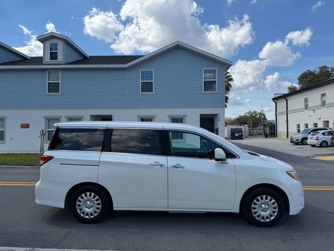 Used 2011 Nissan Quest S image 4