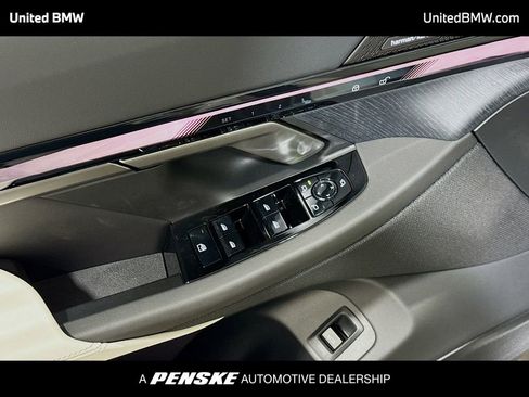 New 2026 BMW i5 eDrive40 image 3