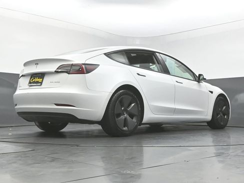 Used 2021 Tesla Model 3 Standard Range Plus image 48