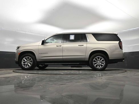 Used 2024 Chevrolet Suburban Premier image 35