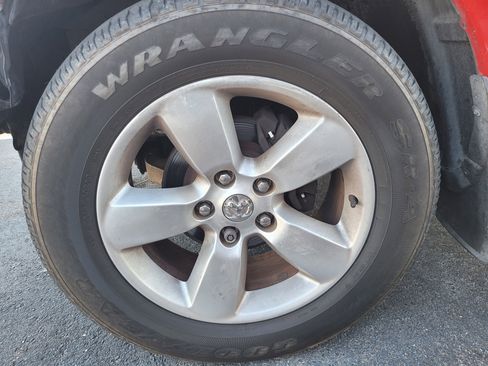 Used 2013 RAM 1500 Express RWD image 8