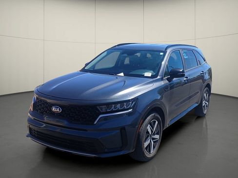 Used 2021 Kia Sorento S FWD image 3