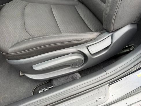 Used 2020 Hyundai Elantra SE w/ Cargo Package (C1) image 28