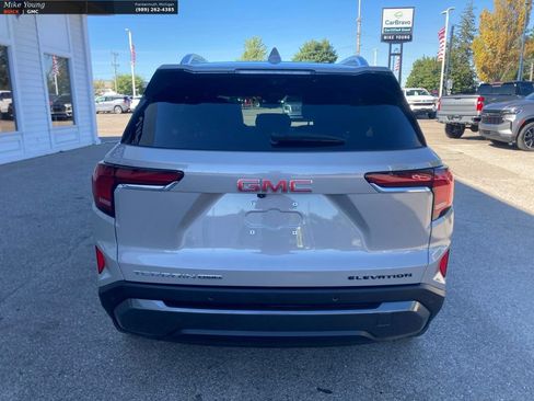 Used 2025 GMC Terrain Elevation w/ Elevation Premium Package AWD/4WD image 6