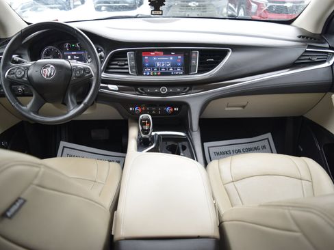 Used 2021 Buick Enclave Essence w/ Sound and Sites Package image 16