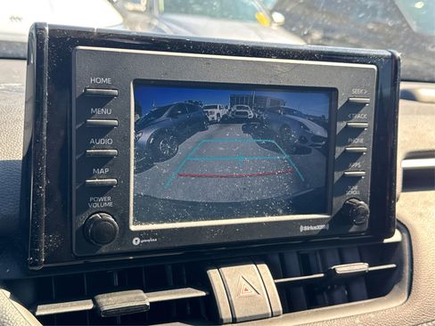 Used 2022 Toyota RAV4 XLE image 29