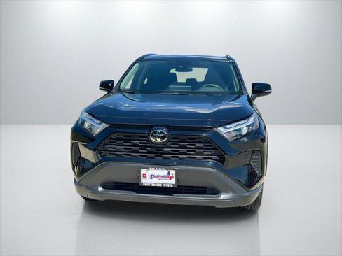 Certified 2025 Toyota RAV4 XLE FWD image 2