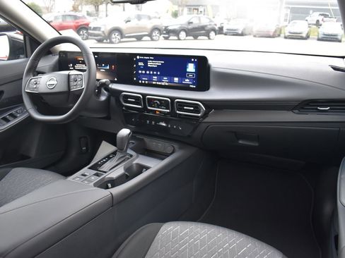 Used 2026 Nissan Sentra SV w/ SV Convenience Package FWD image 46
