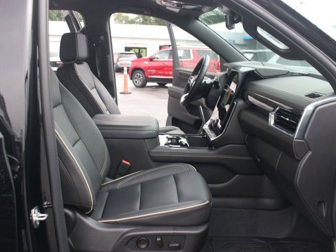 Used 2026 GMC Yukon Elevation AWD/4WD image 38