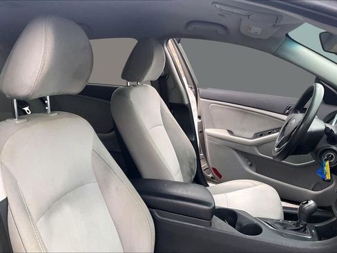 Used 2013 Kia Optima LX image 27