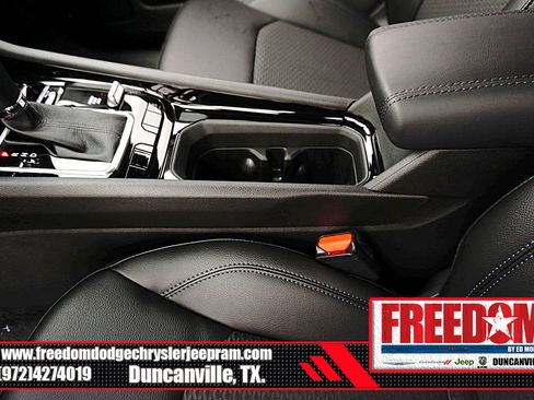 New 2026 Jeep Compass Latitude image 35