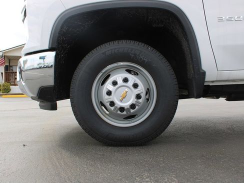 Used 2024 Chevrolet Silverado 3500 W/T w/ Snow Plow Prep Package AWD/4WD image 26