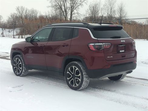 Used 2022 Jeep Compass Limited image 5