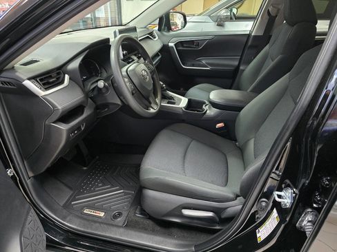 Used 2024 Toyota RAV4 LE image 15