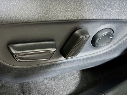 Certified 2025 Toyota RAV4 XLE Premium image 18