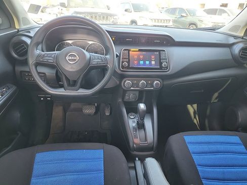 Used 2023 Nissan Kicks S image 10
