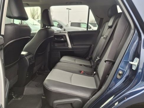 Used 2018 Toyota 4Runner SR5 Premium image 14