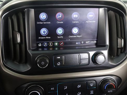 Used 2020 Chevrolet Colorado Z71 AWD/4WD image 40