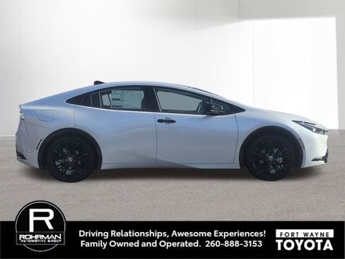 New 2026 Toyota Prius Plug-In Hybrid image 4