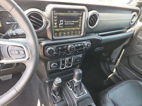 Used 2023 Jeep Wrangler Unlimited Sahara AWD/4WD image 11