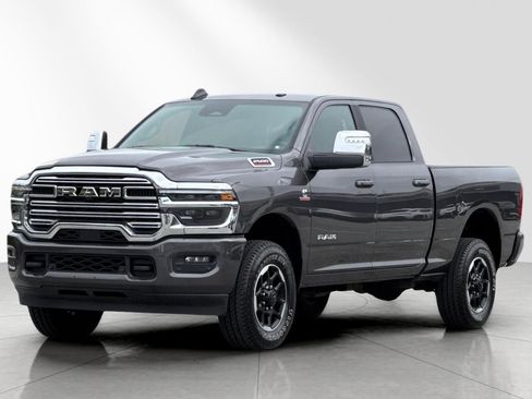 Used 2026 RAM 2500 Laramie AWD/4WD image 8