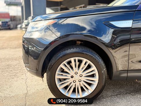 Used 2017 Land Rover Discovery HSE image 13