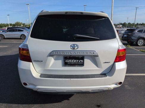 Used 2010 Toyota Highlander Limited AWD/4WD image 4
