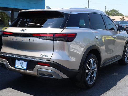 Used 2022 INFINITI QX60 Luxe w/ Cargo Package FWD image 4