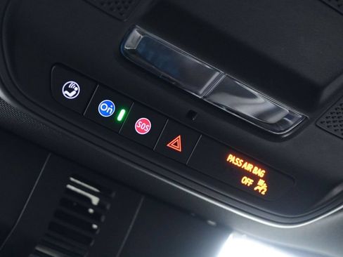 Used 2025 Buick Enclave Sport Touring FWD image 25