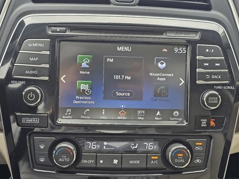 Used 2016 Nissan Maxima Platinum FWD image 31